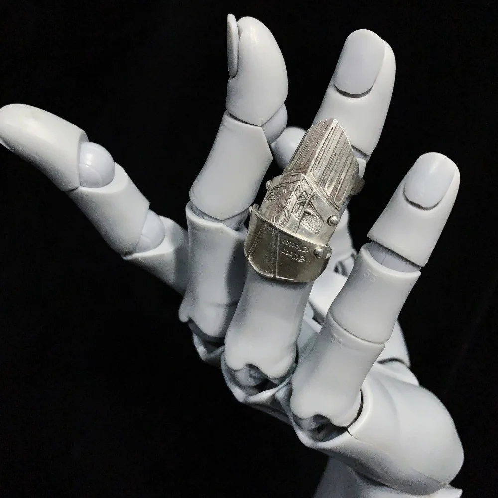 Unique Silver Chariot Armor Style Open Ring Fashionable Geometric Accessory Unisex Vintage Jewelry Gift For Anime Enthusiasts