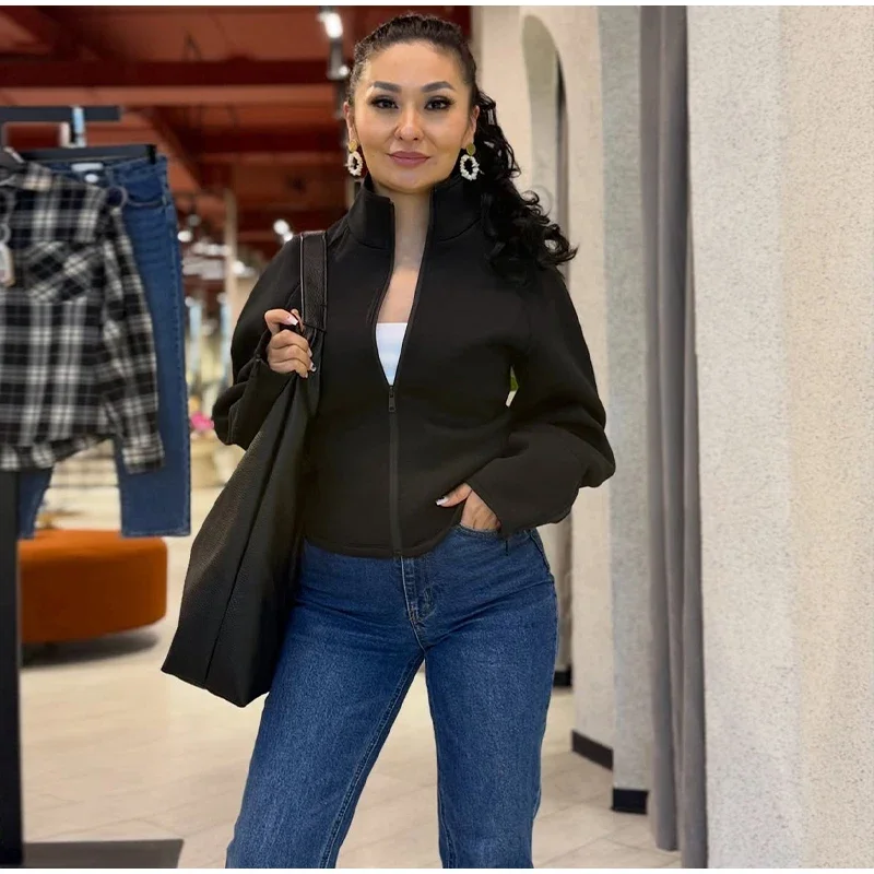 Schwarze Damen-Crop-Jacke mit Stehkragen, durchgehendem Reißverschluss, verstellbaren Manschetten und Reißverschluss, einfarbiger Mantel, 2026, lässig, für den Alltag, Herbst, Streetwear – Detail 14
