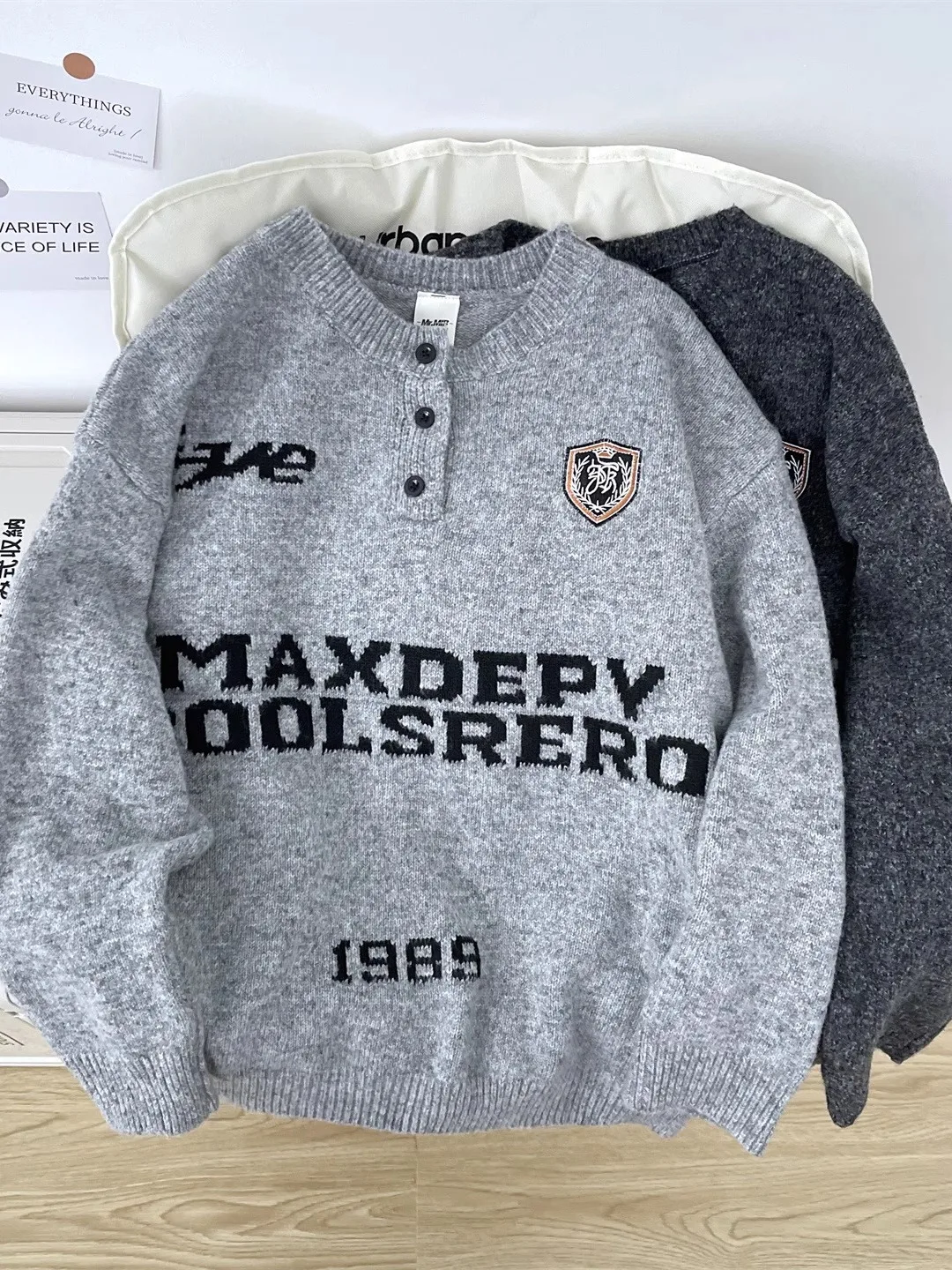 

Ретро-свитер в американском стиле с воротником хенли на пуговицах, повседневный, универсальный, вязаный, с эффектным дизайном