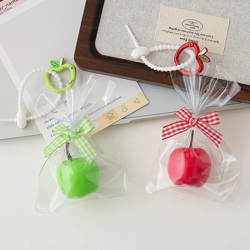 Frucht-Schlüsselanhänger, realistischer Frucht-Anhänger, modisches Taschenornament, Auto-Innendekoration für den Valentinstag, kleines Überraschungsgeschenk – Detail 2