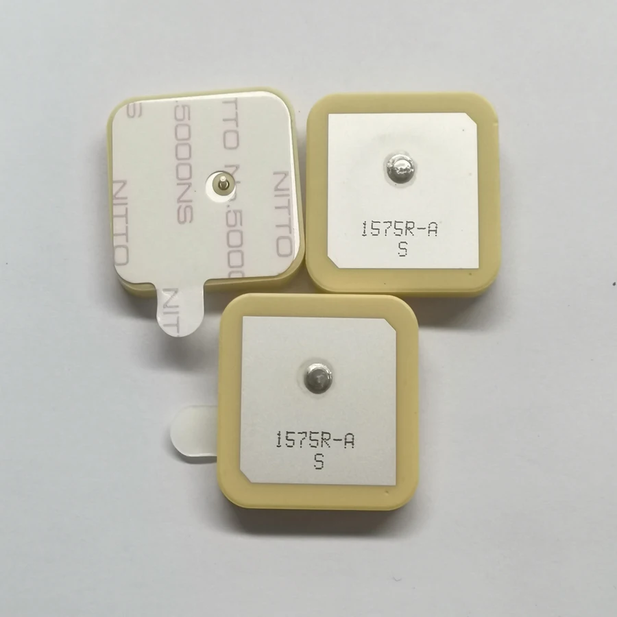 10PCS/Lot 1575R-A 1575R 1575.42MHZ GPS Passive Ceramic Antenna Connector 25*25*4MM