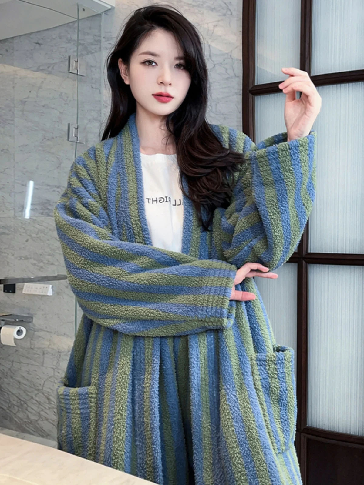 고급스러운 두꺼운 산호 플리스 커플 로브 롱 플란넬 모닝 가운 나이트웨어 홈웨어 편안한 청년용 폴리에스터 섬유 겨울용
