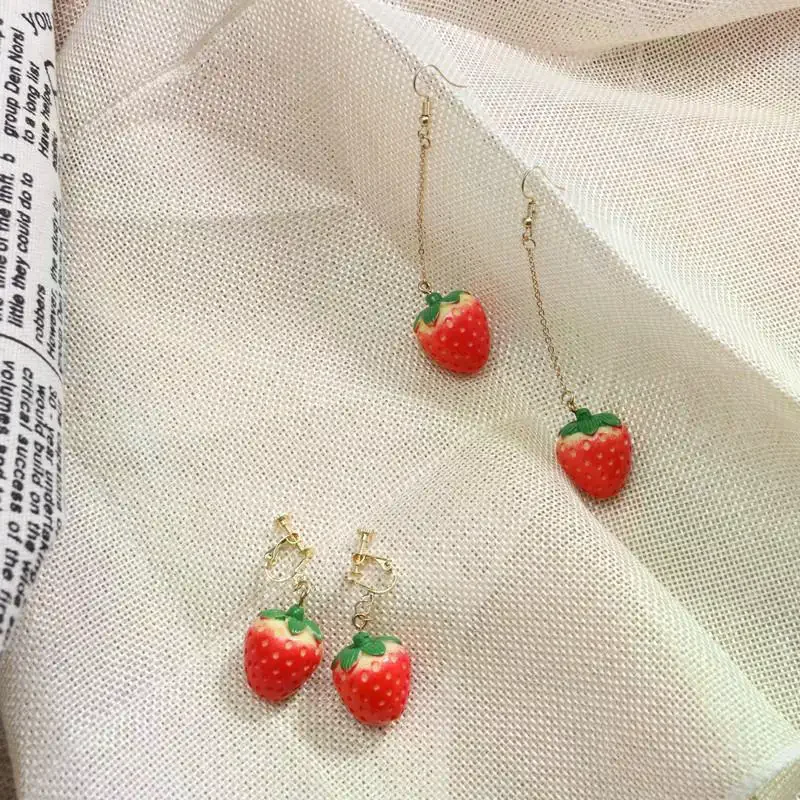 Unique Pastoral-Style Strawberry Earrings Hooks And Pendants Featuring Three-Dimensional Fruit Designs