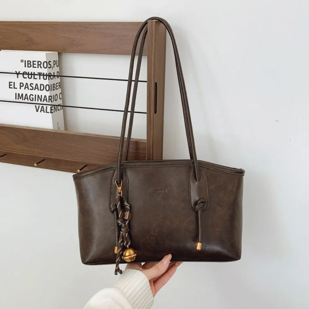 مع المعلقات بولي Leather حقيبة كتف جلدية المتشرد حقيبة يد ريترو بولي PU حقيبة تحت الإبط النمط الفرنسي الترفيه موضة حمل حقيبة الفتيات سيدة