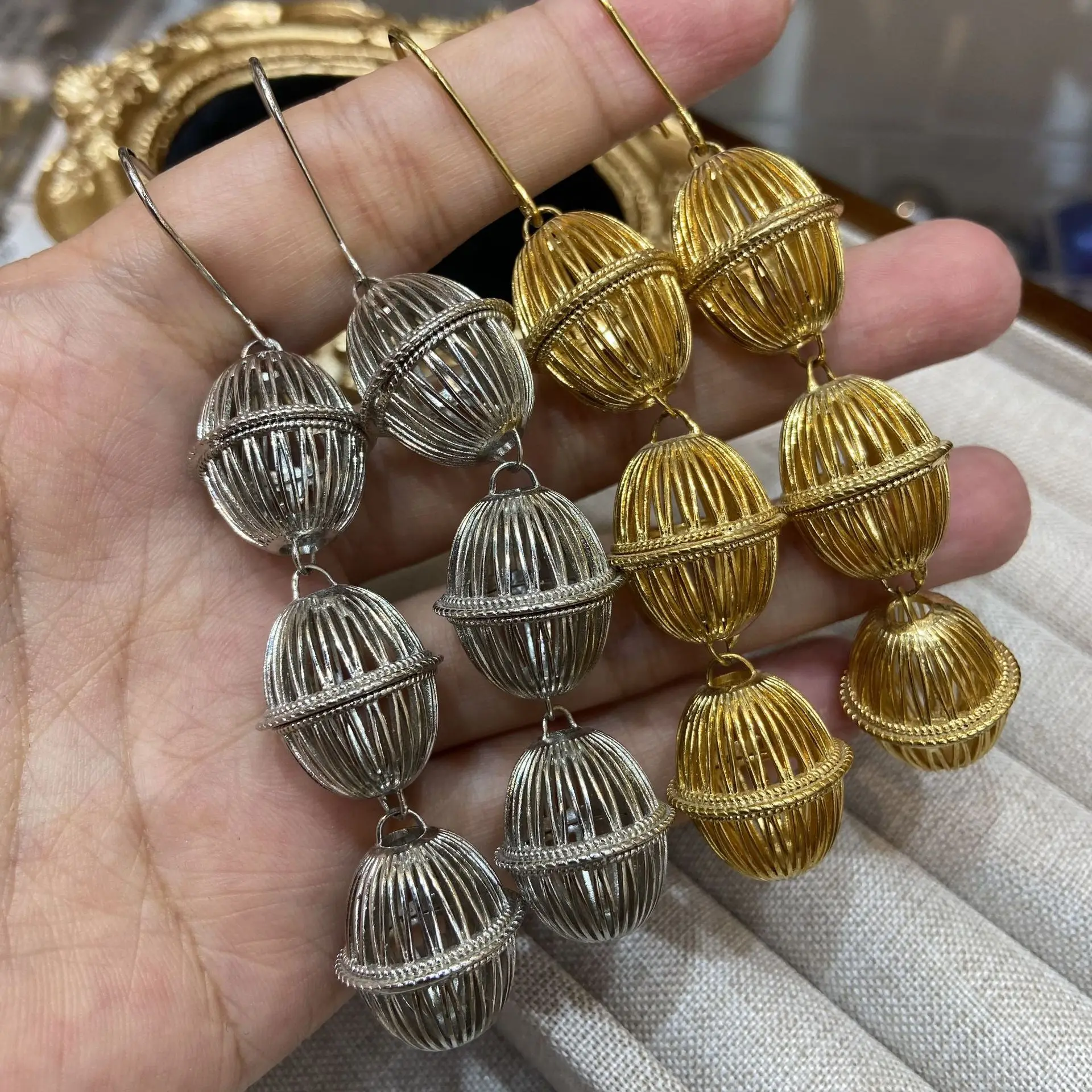 Exaggerated Niche Design Metal Hollow Lantern Long Earrings Democratic Style Exquisite Court Style Earrings Party Jewelry Gift