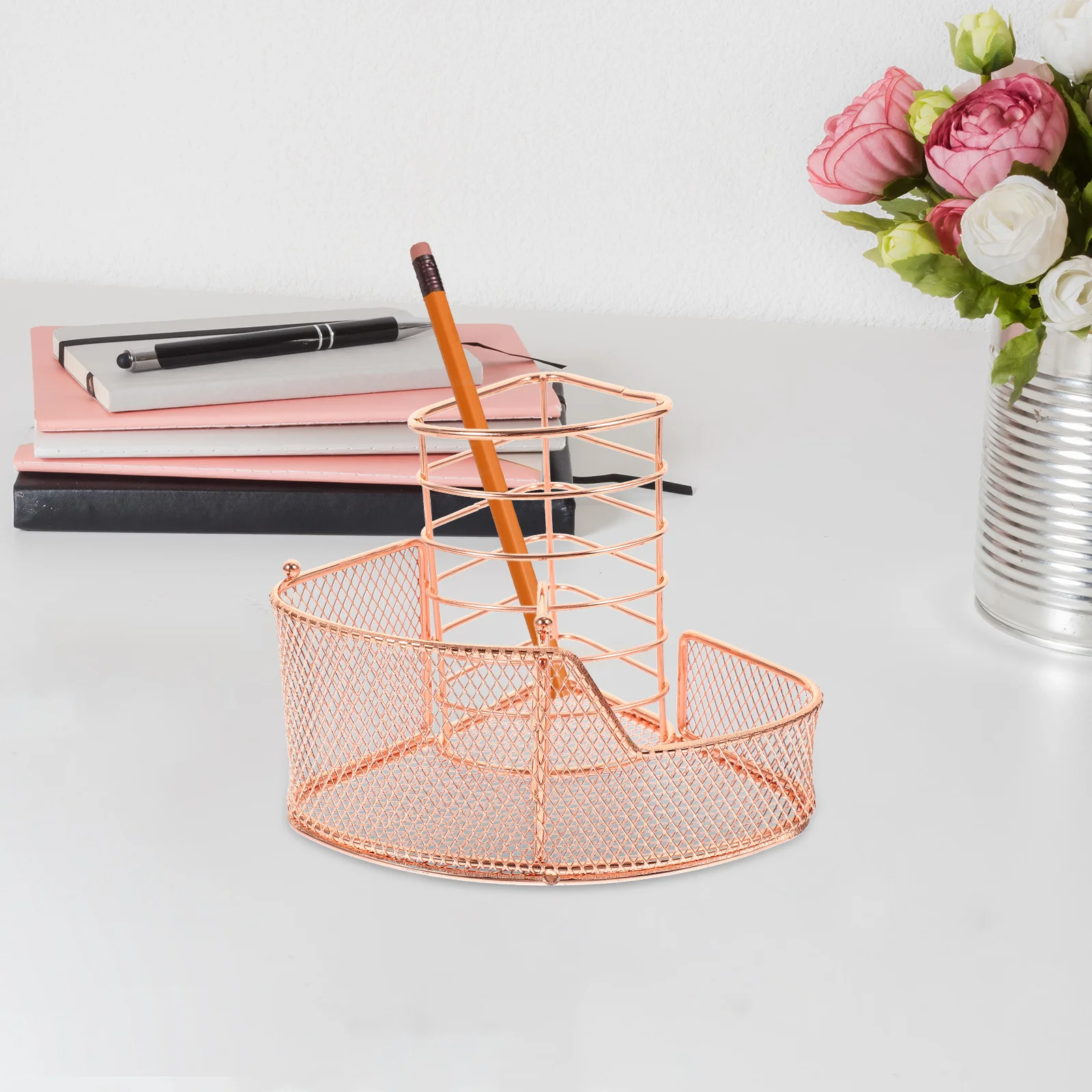 

Makeup Brush Holder Metal Cup for Cosmetics Skincare Organizer Pen Pencil Storage Desktop Wrought for Office