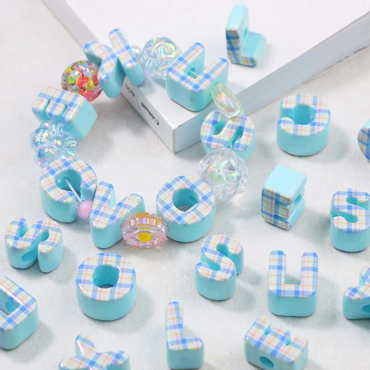 6 مللي متر الاكريليك الحروف المطبوعة الأزرق اليدوية DIY بها بنفسك صنع المجوهرات الخرز فضفاض الخرز سوار إكسسوارات عقد #6