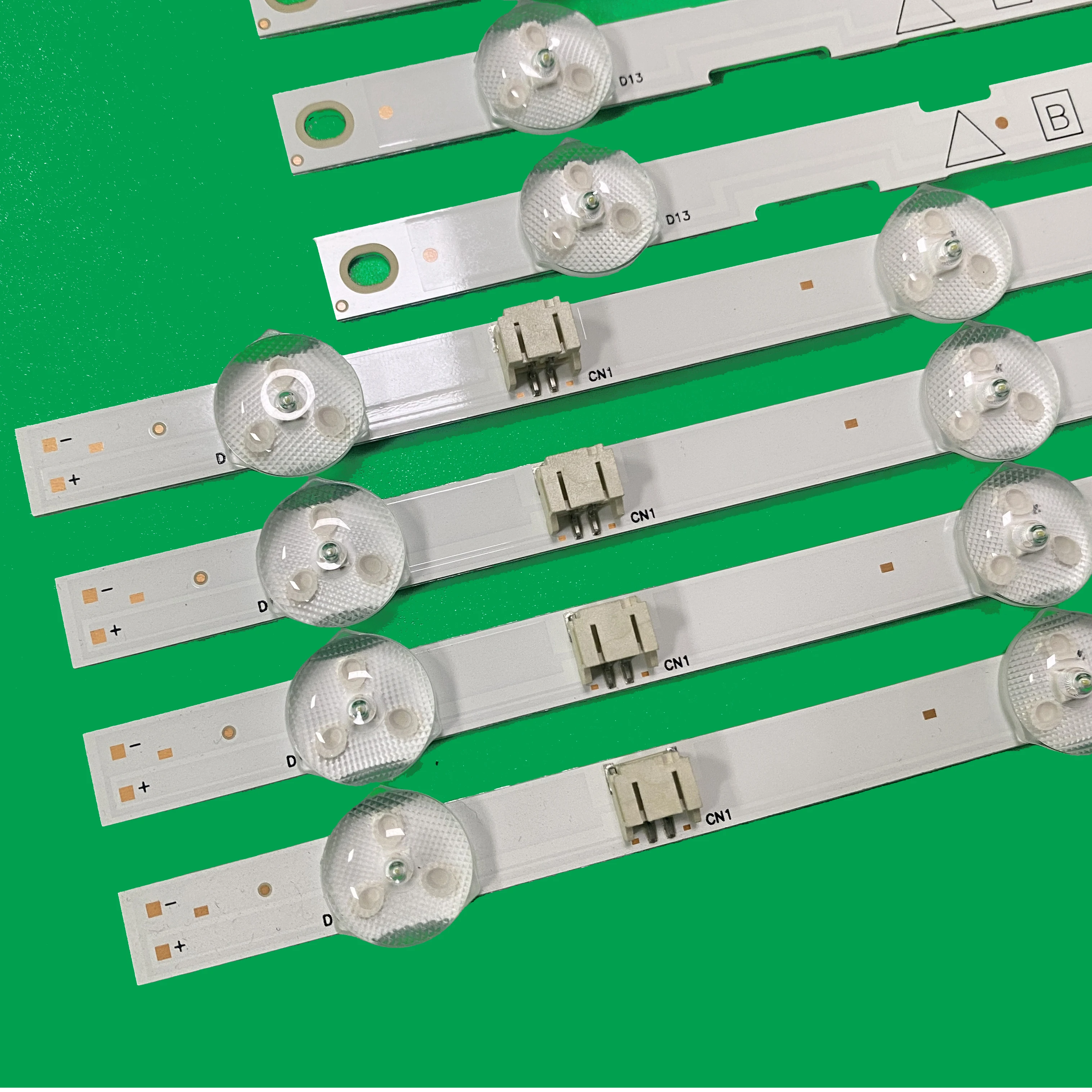 LED UDULED0SM050 51 LM41-00127A 00128A UDULEDLXT001 002 SS 2014FUNAI55 3228 B06 55ME345V/F7 LSC550HN02-F01 55PFL5601/F7 55W7S1P #2