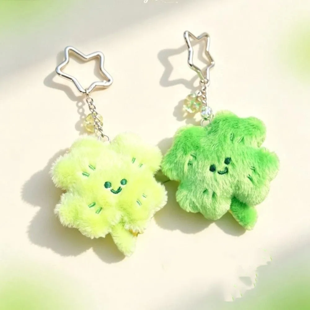 Smiling Face Keychain High-Quality Fuzzy Elastic PP Cotton Four Leaf Clover Keychain Ultra Soft Skin-Friendly Fluffy Keychain