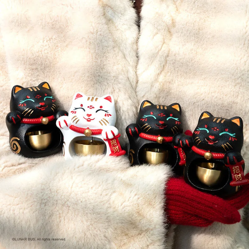 Nordic Resin Lucky Cat Doorbell Pendant Outdoor Courtyard Home Living Room Wind Bell Pendant Crafts Housewarming Gift Decoration
