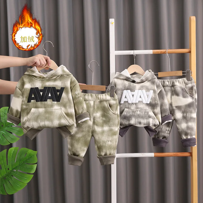 

2025 Winter Boys Print Hoodie Set 2-Piece Outfit with Pockets Warm Fleece Lined Casual Clothes for Kids Soft Cotton Blend Trendy