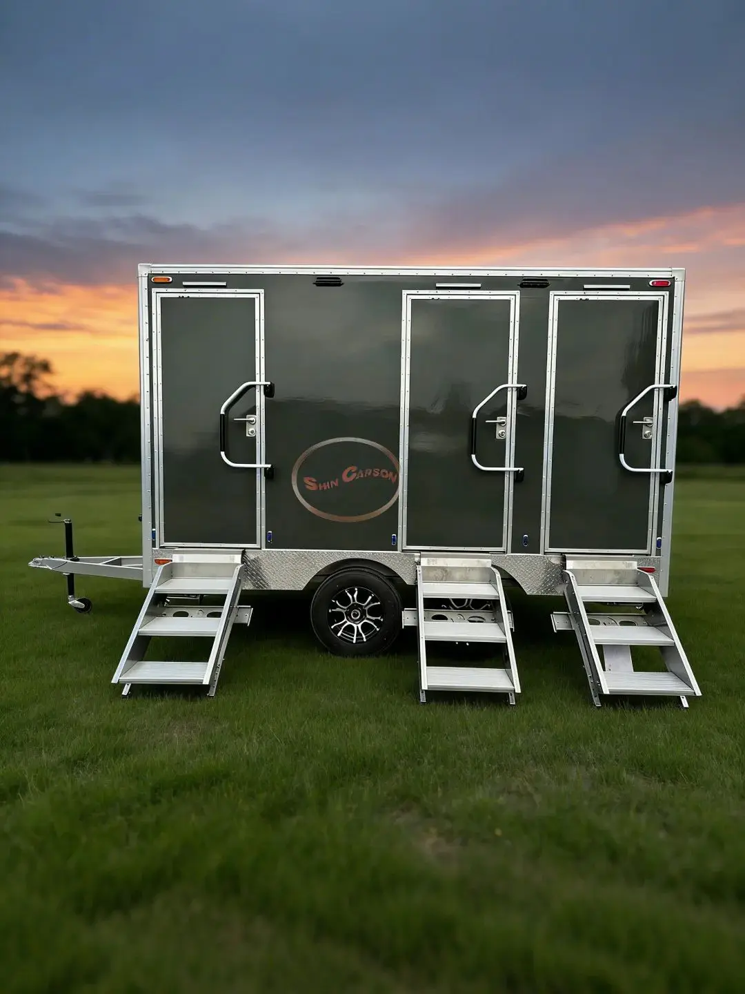 

Outdoor Mobile Toilet with 3 Separate Compartments Portable Restroom with Toilet Sink And Mirror