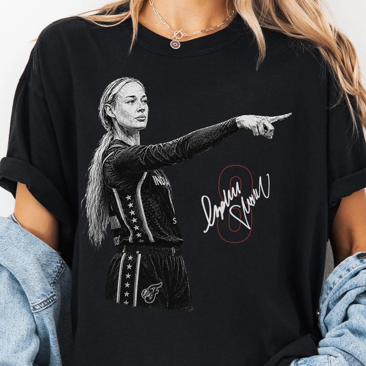 Lexie Hull Indiana Fever No.8 Signature Portrait T-shirt Women Cotton WNBA Basketball Fans Oversized Tee