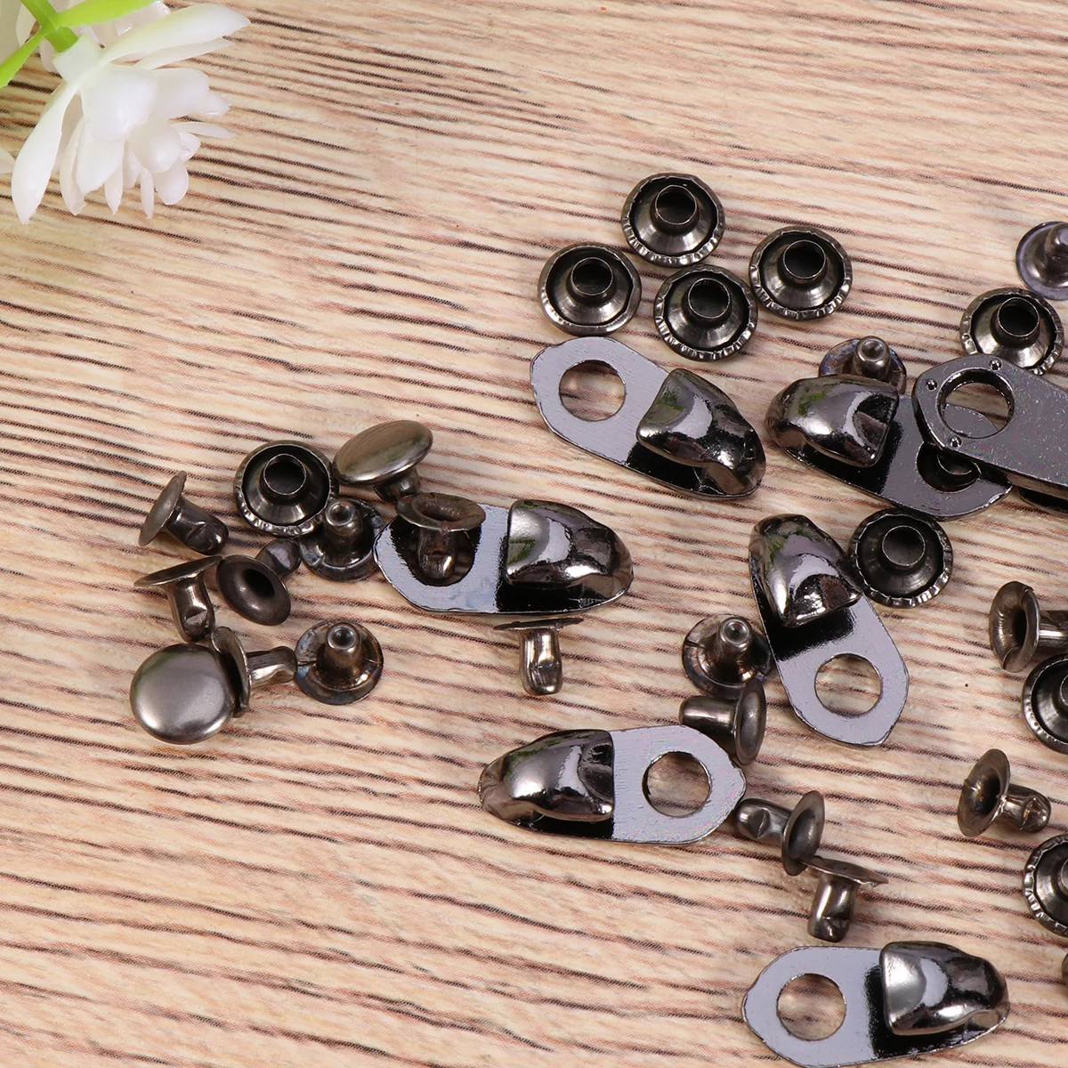 

20 Set Metal Shoe Hooks Buckles Black Grommets Eyelet Buttons Fasteners for Hiking Laces Sports Walking Anti Skid Firm Fixation