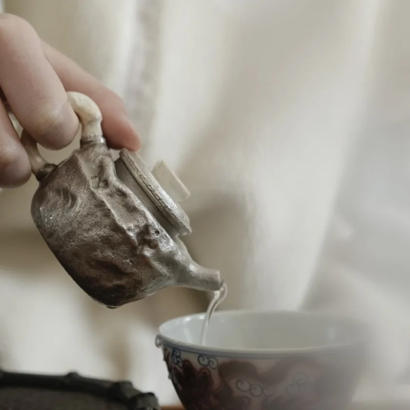 Silent Wind Mammoth Silver Pot Bubble