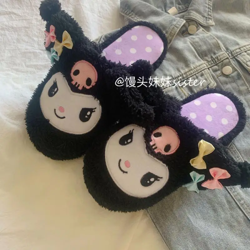 

Новые милые тапочки Sanrio Kuromi оригинальные Мультяшные теплые плюшевые домашние тапочки для пола удобные подарки на день рождения для девочек