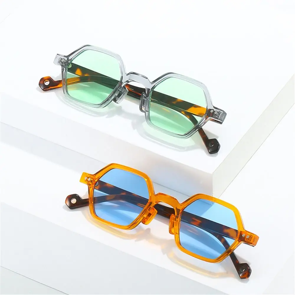 Lunettes de soleil carrées polygone Vintage, verres hexagonaux transparents océan, UV400, Rivets, pour femmes et hommes