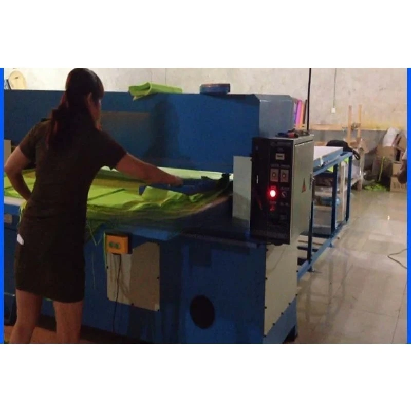 Precision four-column cutting machine, 30-ton hydraulic cutting machine, PU leather cutting machine