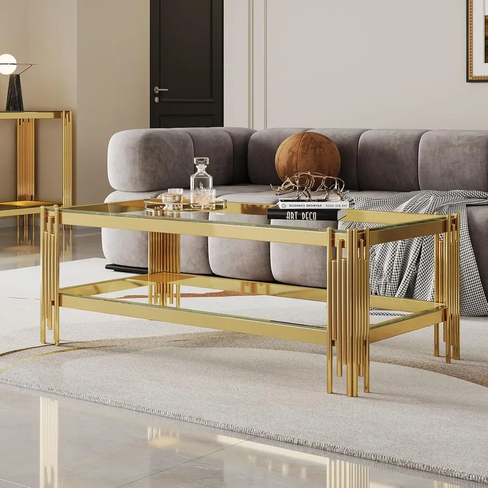 

Элегантный двухуровневый журнальный столик из закаленного стекла с золотыми ножками и полкой для хранения для гостиной или домашнего офиса