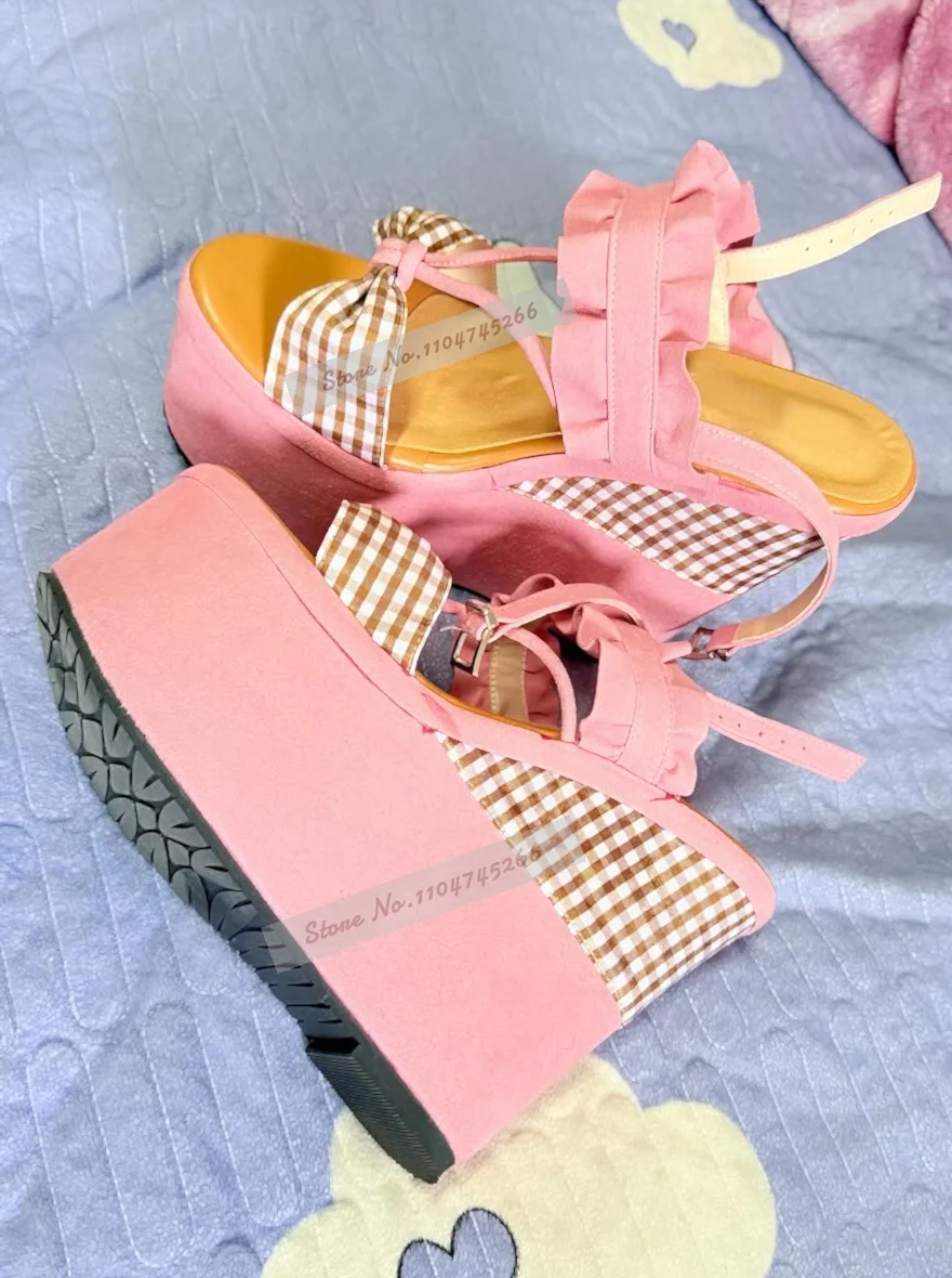 Sandalias de plataforma con cuña de ante rosa, diseño de cuadros, lazo, volantes y tiras en la parte trasera, ideales para vestir, con cuñas muy altas, estilo Lolita, para fiestas y eventos de estilo Y2K.