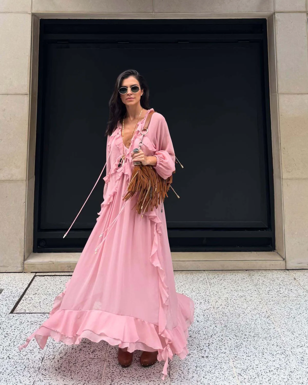 Estilo europeu e americano 2025 início do outono novo vestido de chiffon de manga comprida com babados em camadas