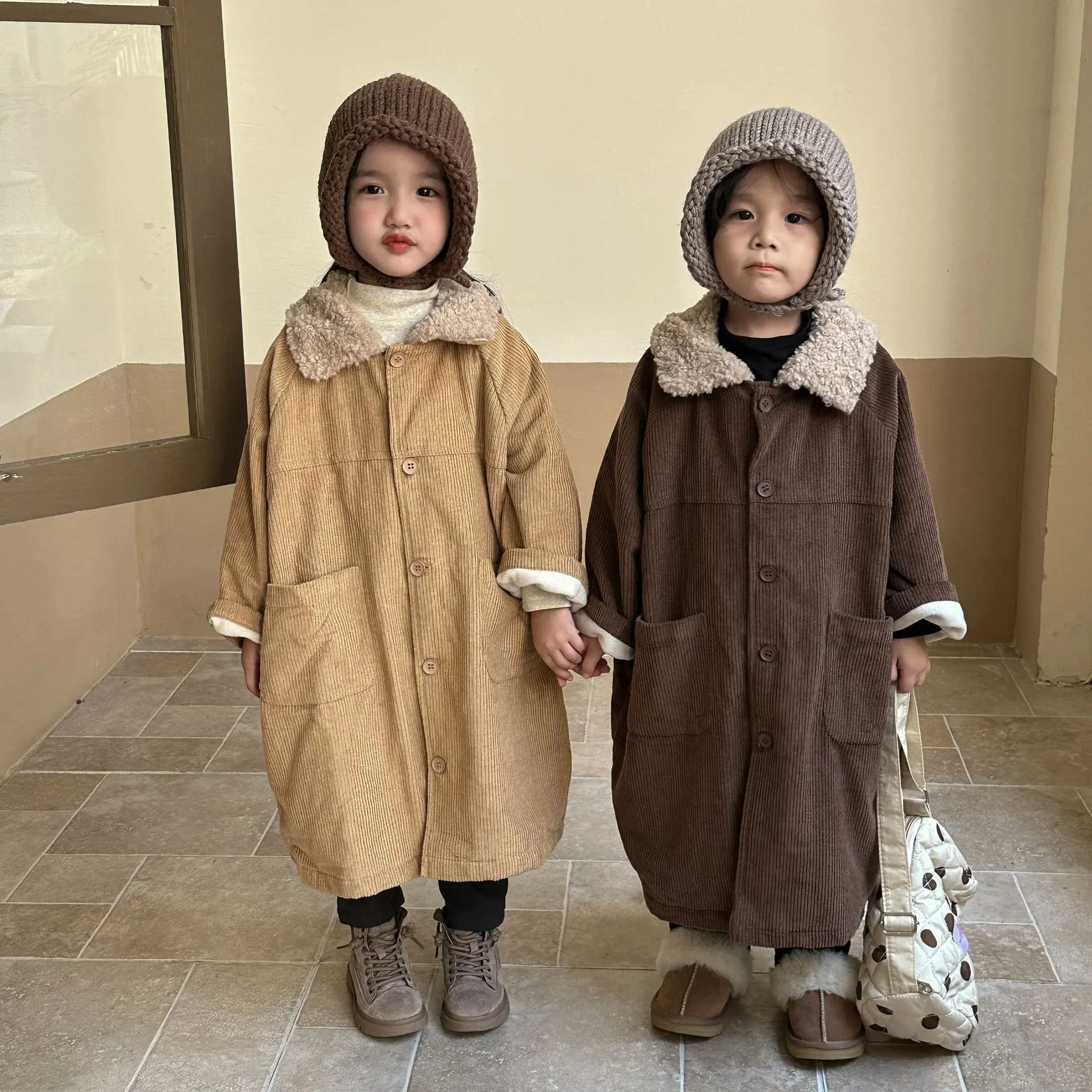 

Kids Corduroy Overcoat Autumn Winter Children Boys Velvet Thicken Windbreak Baby Girls Retro Cotton Fleece Warm Long Coat Tops