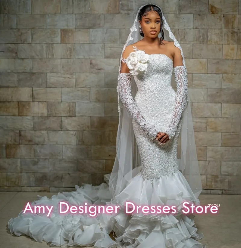 

Elegant White Wedding Dresses Strapless Pearls Vestido De Novia Mermaid Ruffle Applique 3D Flower Bridal Gowns Customized