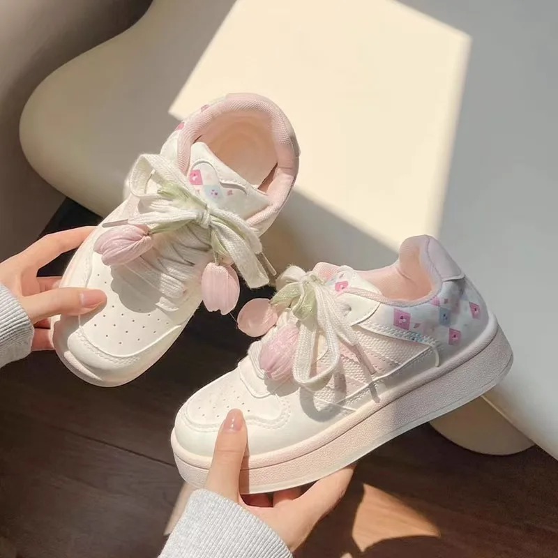 

Детская повседневная обувь, кроссовки из искусственной кожи с принтом, весенняя обувь с героями мультфильмов для девочек, нескользящая белая обувь на толстой подошве, размер 28-38