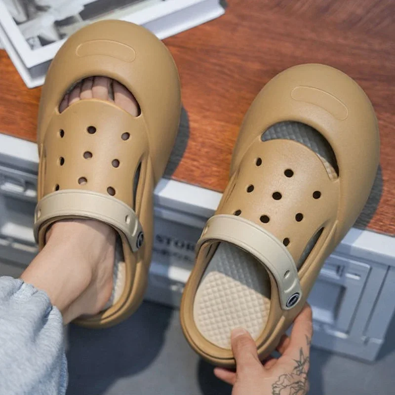 

Туфли на платформе с отверстиями, мягкие пляжные сабо, сандалии, мужские сандалии, 2025 г., дешевые жидкие оригинальные летние распродажи, тапочки для мужчин