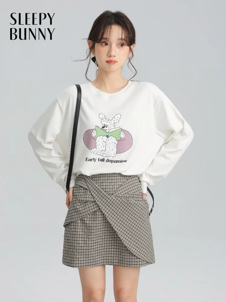 Women Playful Graphic Crewneck Sweatshirt Cute Loose Fit Pullover Top Casual Long Sleeve Spring Daily Outfit Drop Shoulder Lady