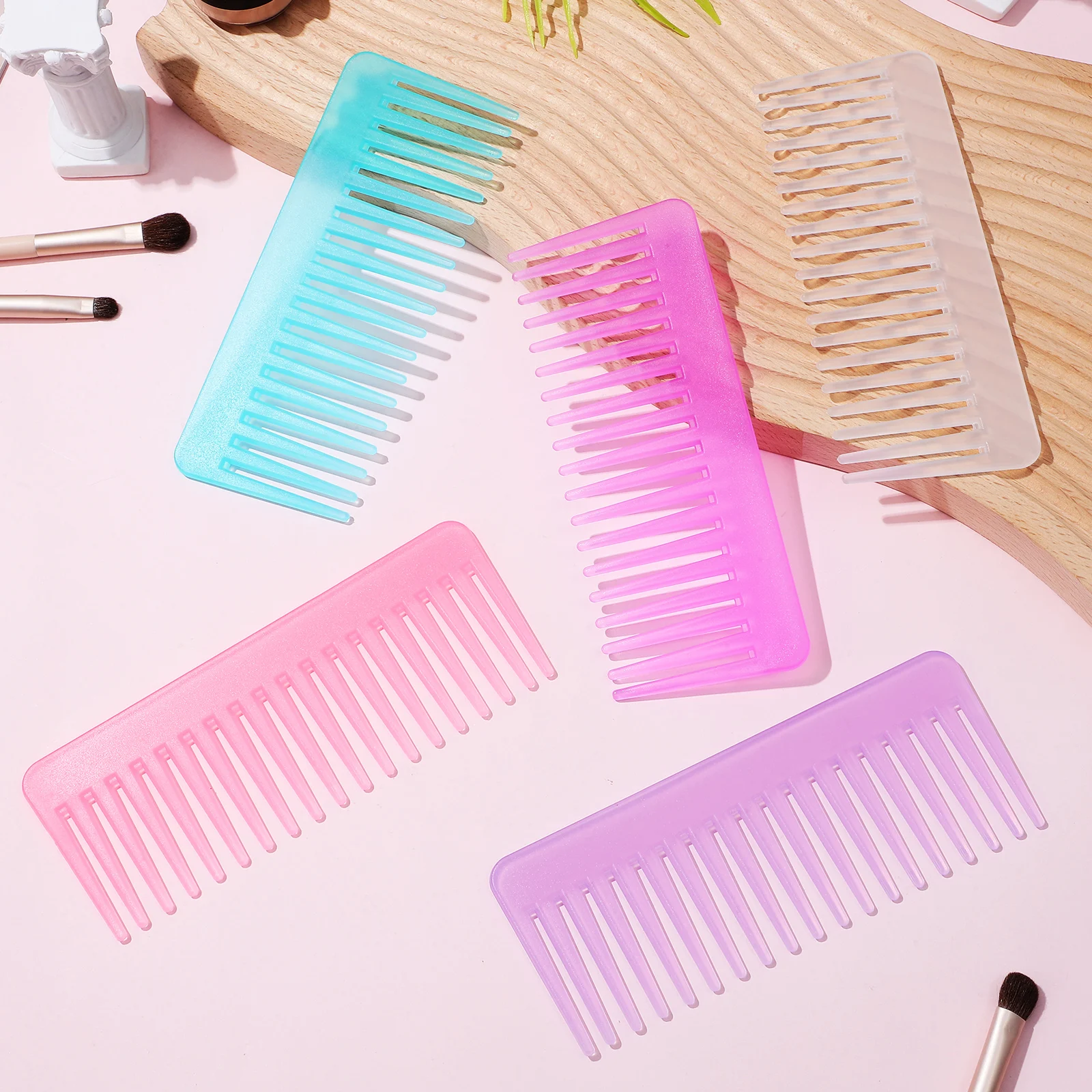 

5pcs Wide Tooth Detangling For Curly Wet Hair Sturdy Plastic Shower Combs Combs For Styling Distributing Hair Products