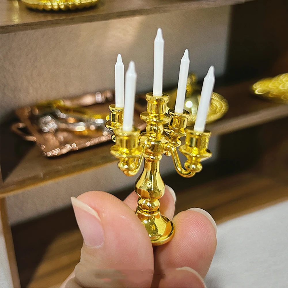 1/12 Dollhouse Miniature แท่งเทียนโลหะมินิเทียนของเล่นสําหรับตุ๊กตาอุปกรณ์ตกแต่ง