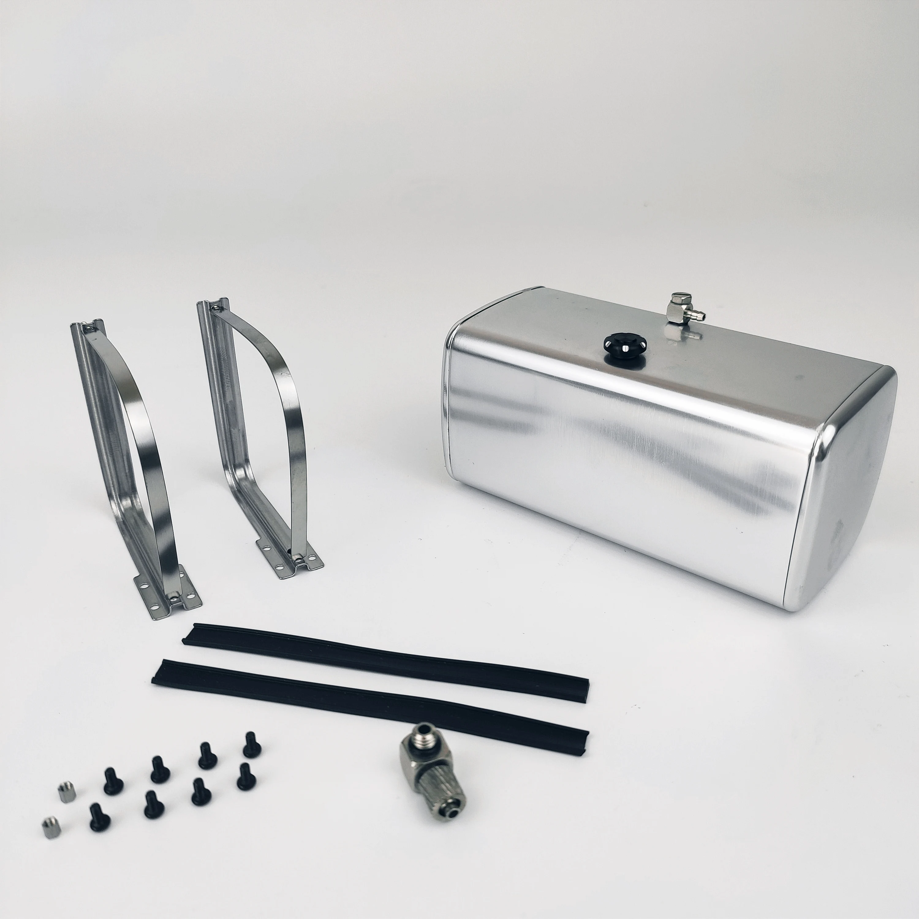 

Metal Hydraulic Oil Tank for Tamiya 1:14 RC Truck Scania 770s Benz 3363 Volvo FH16 MAN Upgrade Parts