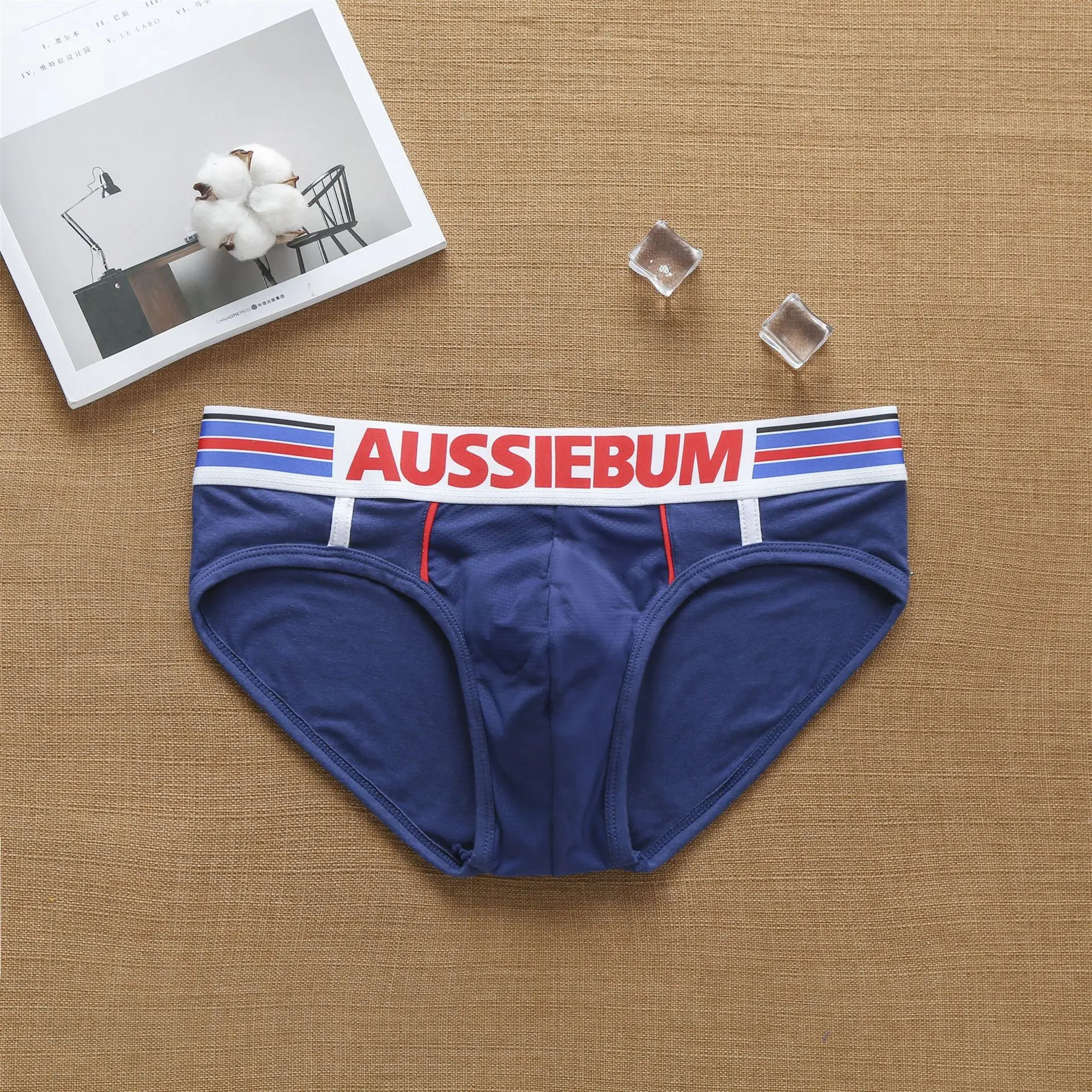 Aussiebum men\'s fashion cool European and American pure cotton Briefs student youth underpants