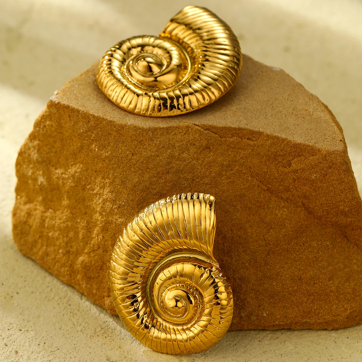 NIMAI Gold Plated Stainless Steel Conch Stud Earrings Beach Accessory Women Spiral Earrings INS Style