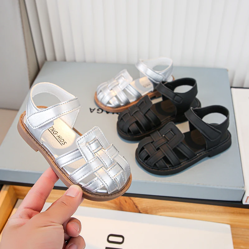 

Unishuni Baby Girls Sandals Princess Close Toed Summer Beach Flats Children Non-Slip Lightweight Rubber Sole Sandals for Toddler