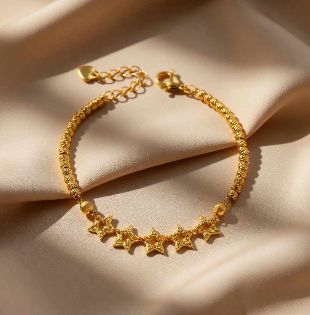 

Браслет с полой пятиконечной звездой и бусинами для женщин: легкая роскошь, высококачественный дизайн, ослепительный звездный шарм, модные украшения