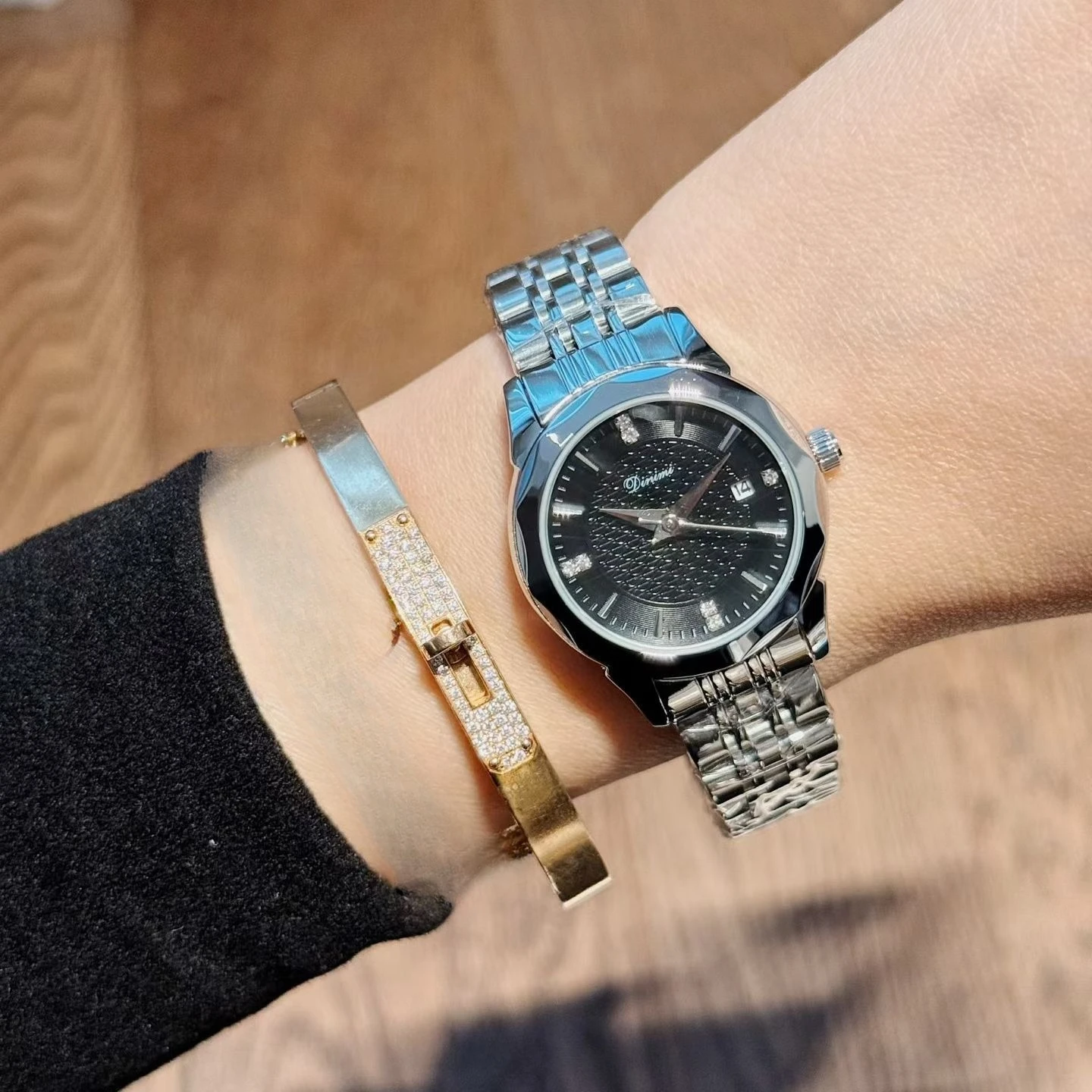 Новые парные часы с кварцевым механизмом и стальным ремешкомUnisexВысококачественные, стильный дизайн, идеально подходят для пар, аксессуары для часов.