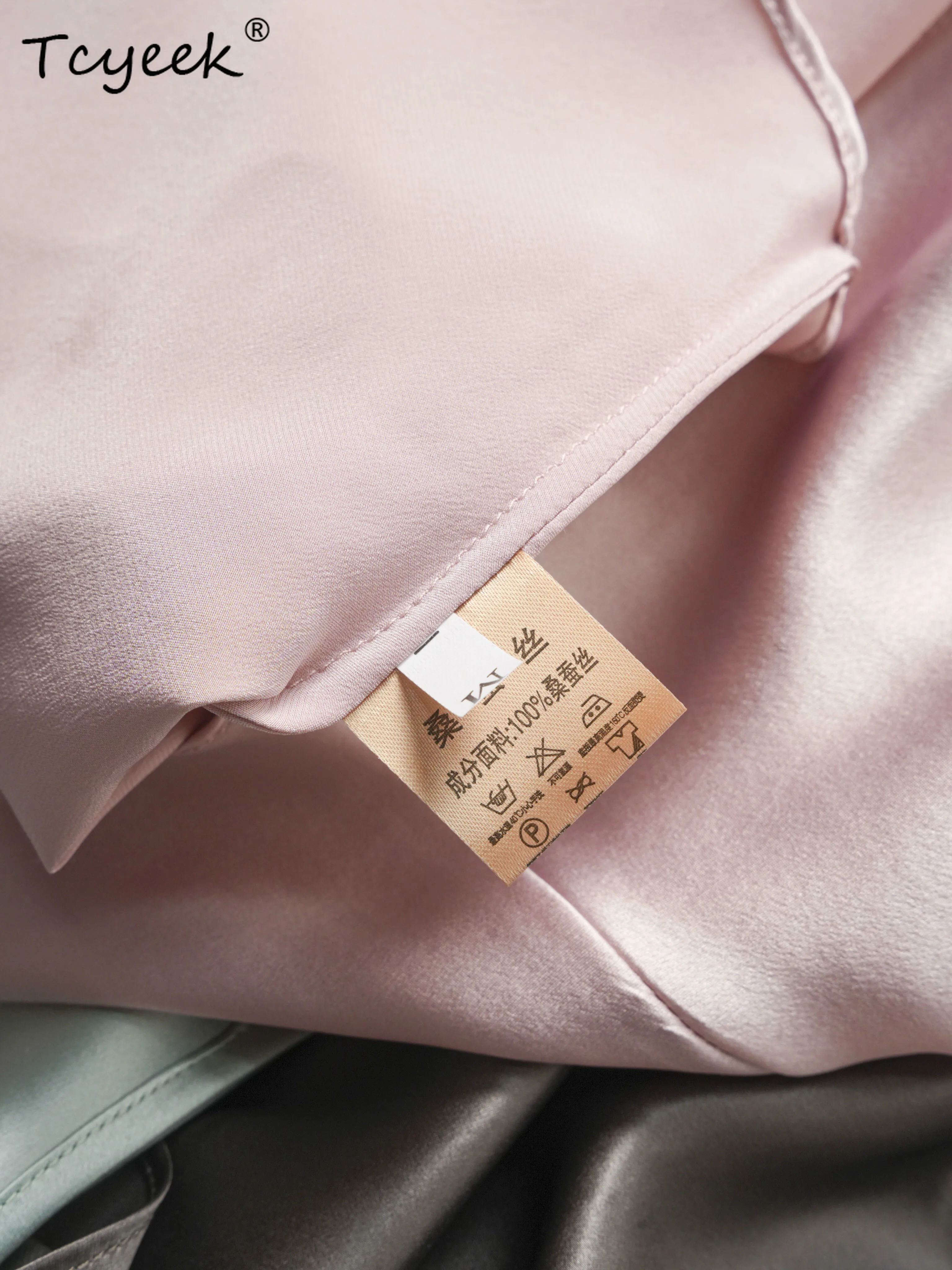 Tcyeek 100% التوت الحرير قمصان النساء 19 مللي متر الحرير بلون كاميس 2025 الربيع ملابس الصيف الأساسية تي شيرت مثير الإناث