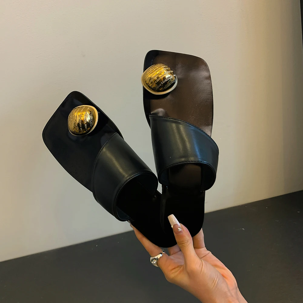 Shoes Woman 2025 Rubber Flip Flops Rivet Square Toe Slippers Flat Lady Hawaiian Girl Summer Scandals Slides Rome Shoes Rivet Wom