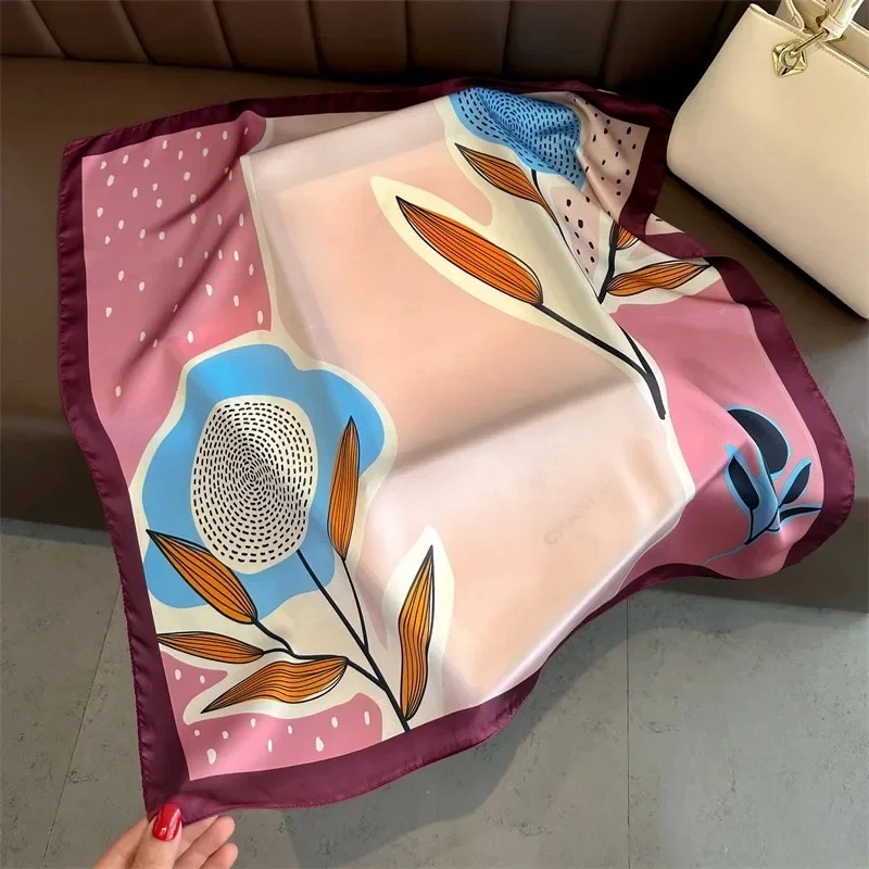 Sciarpa di seta imitazione donna Fasce per capelli quadrate Foulard Femminile Fazzoletto da collo floreale Bandana Sciarpe Lady Piccolo Hijab 70 * 70 cm
