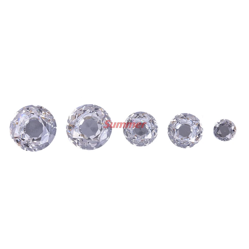Boutons en verre en cristal en forme de diamant, 20-40mm, Design populaire, poignées pour tiroirs, armoires de cuisine, portes de garde-robe