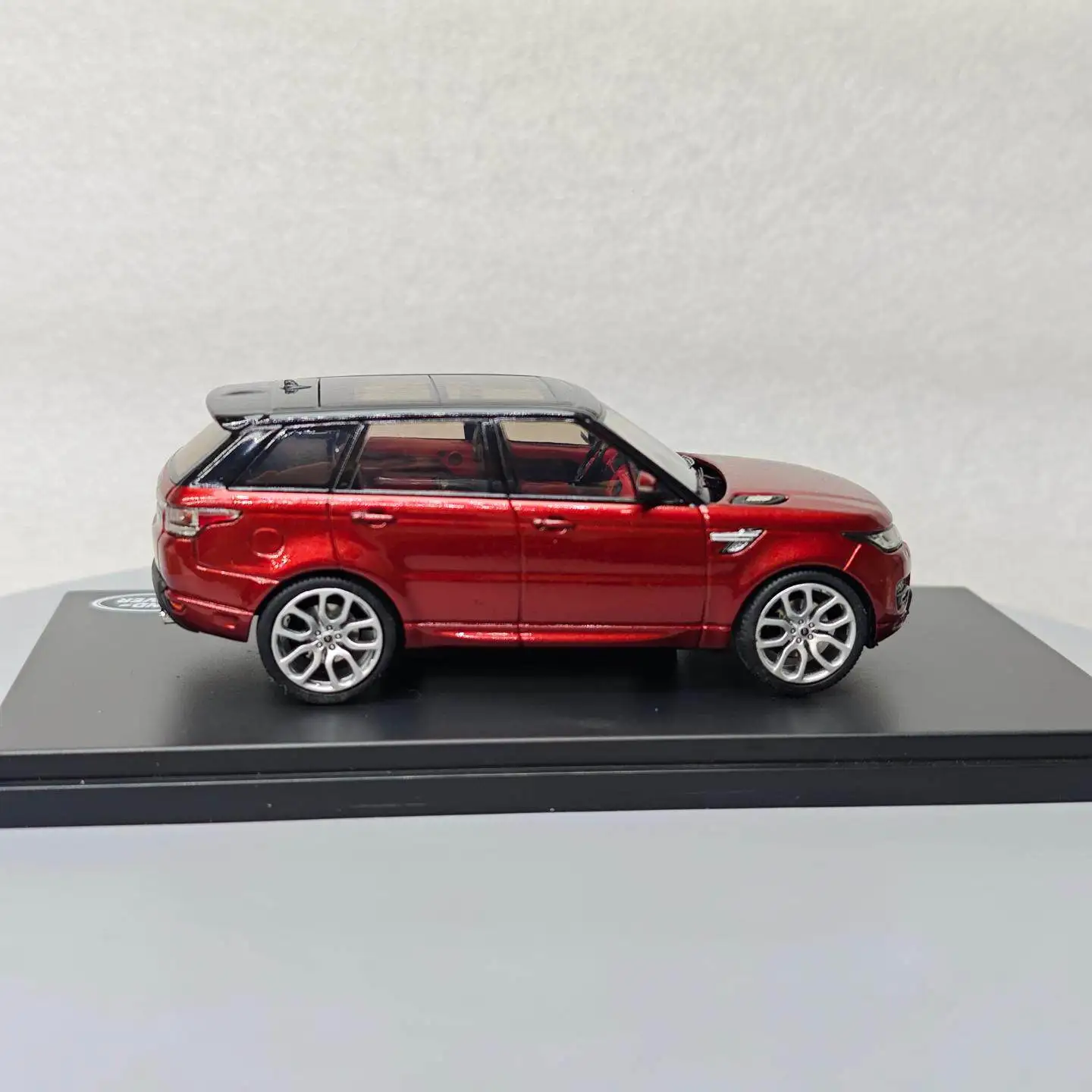 GreenLight 1:43 LAND ROVER Range Rover Sport Chile Red Slight Rash Diecast Alloy Car Model Collectible Gift