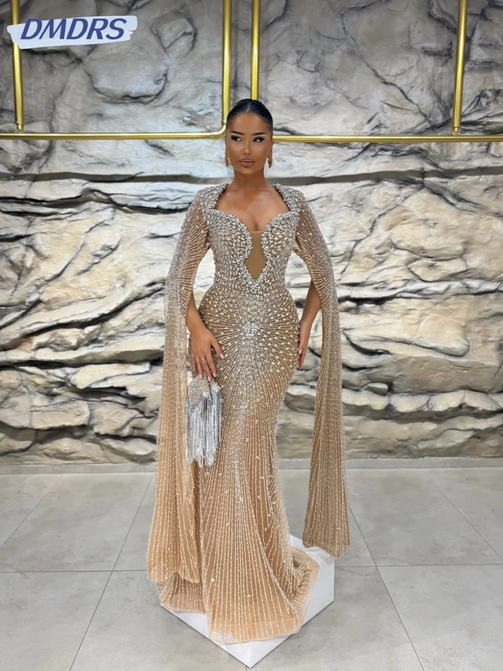 

Champagne Beaded Rhinestones Evening Dress With Cape Sleeve Luxury Glitter Wedding Party Gown Customized 2025 Cocktail Dresses