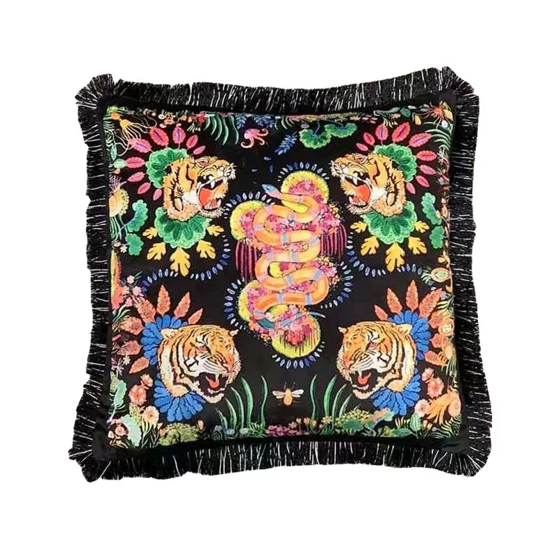 45 X45cm Luxury Tiger Duplex Printing Square Pillowcase Model Room Living Sofa Decorative Tassels Cushion Velvet Pillow Cover