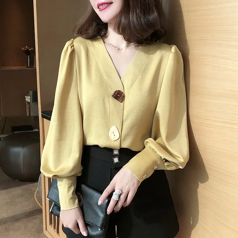 

Elegant V-Neck Button lantern sleeve Chiffon Shirt Women's Clothing 2024 Spring New Casual Tops Loose Office Lady Blouse