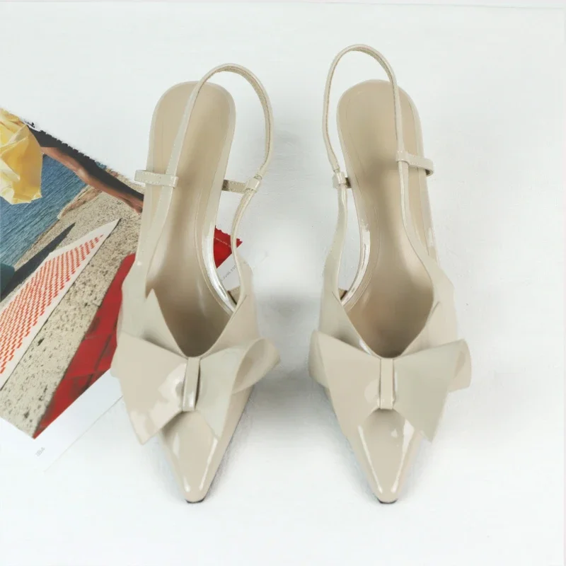 

Summer Chic Slingback High Heels Women Sandals Patent Leather Sweet Large Bow Pointed Toe Design Luxury Bride Wedding Shoes