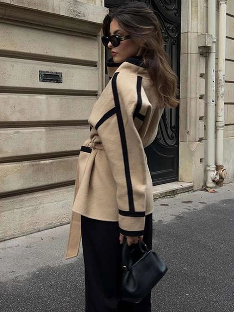 

Spliced Contrast Women's Coats with Belt Elegant Long Sleeve Pockets Thicken Wool Coat 2025 Autumn High Street Commuter Outwears