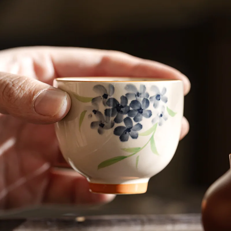 

Janpanese Ceramic Tea Cup Kung Fu Tea Set Household Personal Cup Portable Hand Painted Flower Master Cup Teaware Accessories