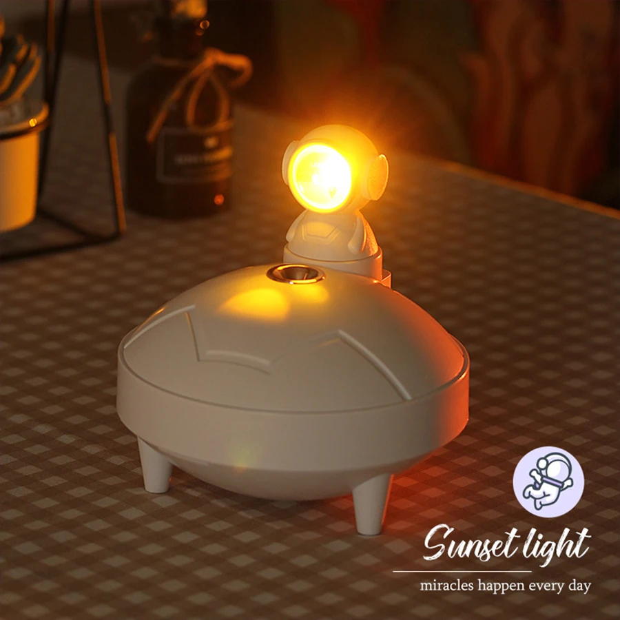 Sunset Lamp Astronaut Projectors Led USB Night Light Space Decoration Bedroom Mood Light Bulb Bedside Atomizer Humidifier